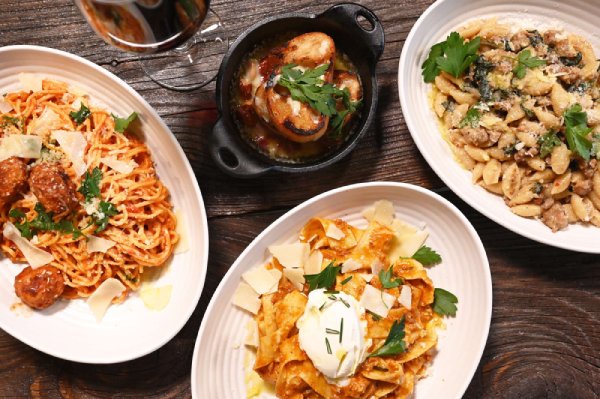 Dinner dishes